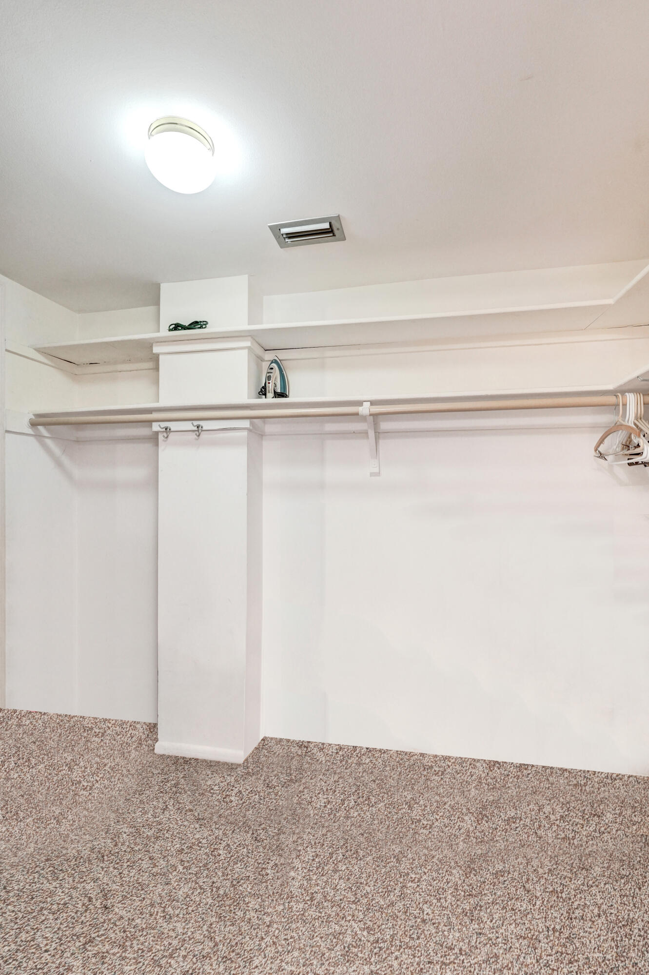 308 Golfview Road, Unit 406 North Palm Beach, FL 33408 - Photo 21 of 45 DSC02035