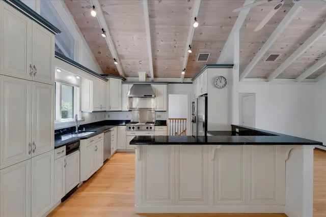 $1,349,000 | 72 Walton Heath Way, Mashpee, MA 02649