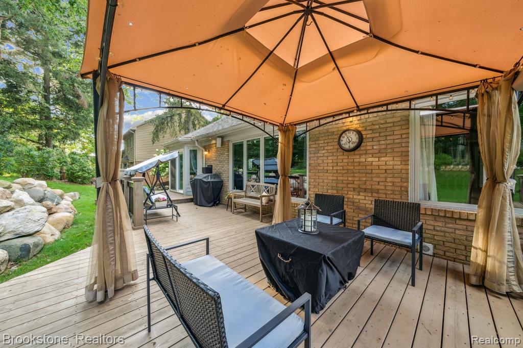 576 Bloomer Ridge Drive Rochester, MI 48307 - Photo 42 of 48