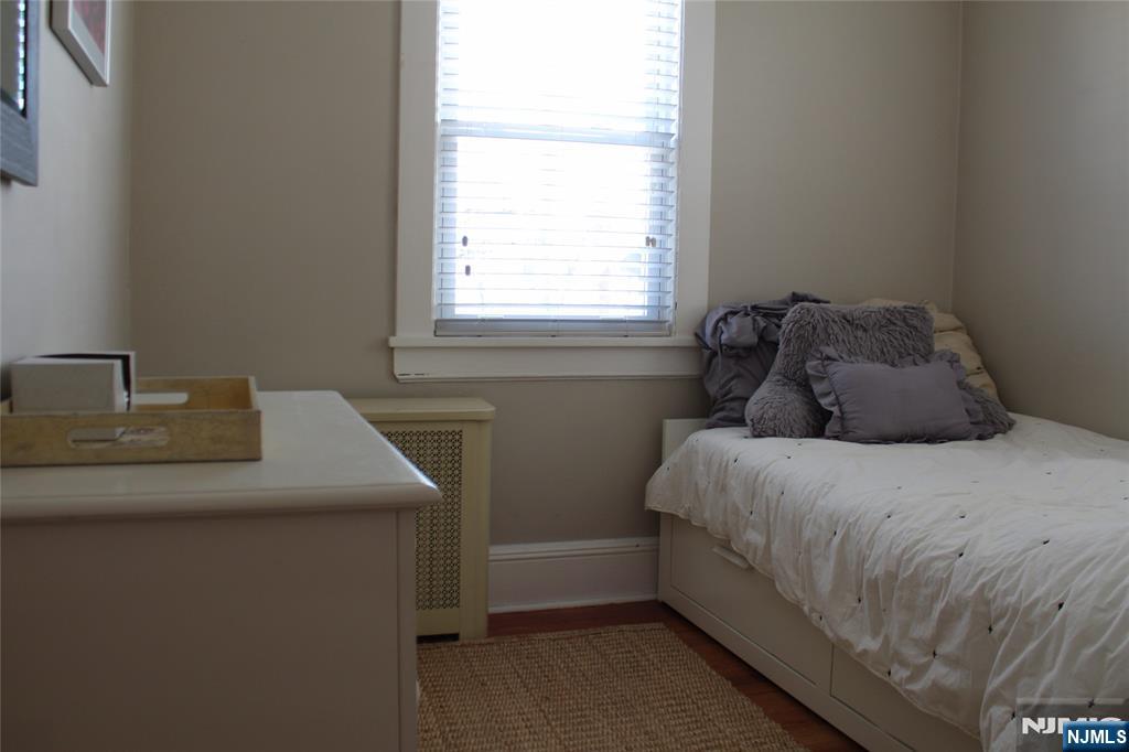 75 Chestnut Avenue Rochelle Park, NJ 07662 - Photo 12 of 16