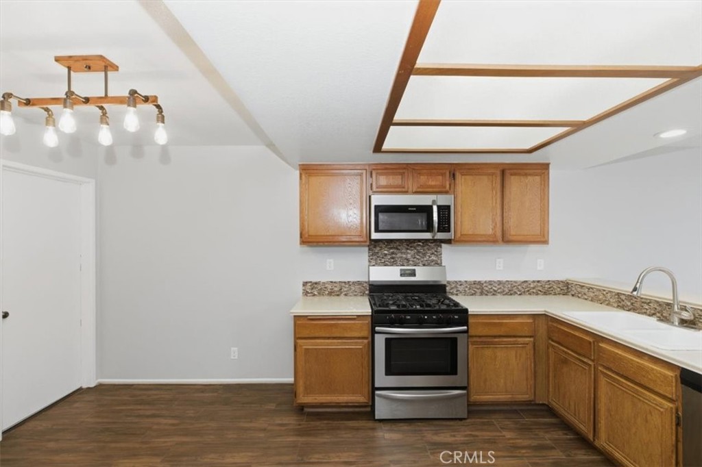 5821 Sunset Ranch Drive Riverside, CA 92506 - Photo 19 of 43