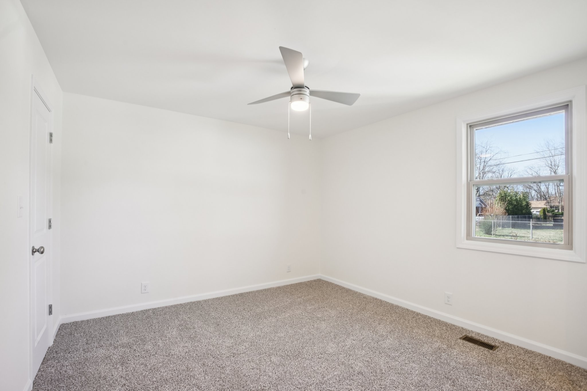 1227 Main Street Pleasant View, TN 37146 - Photo 14 of 22