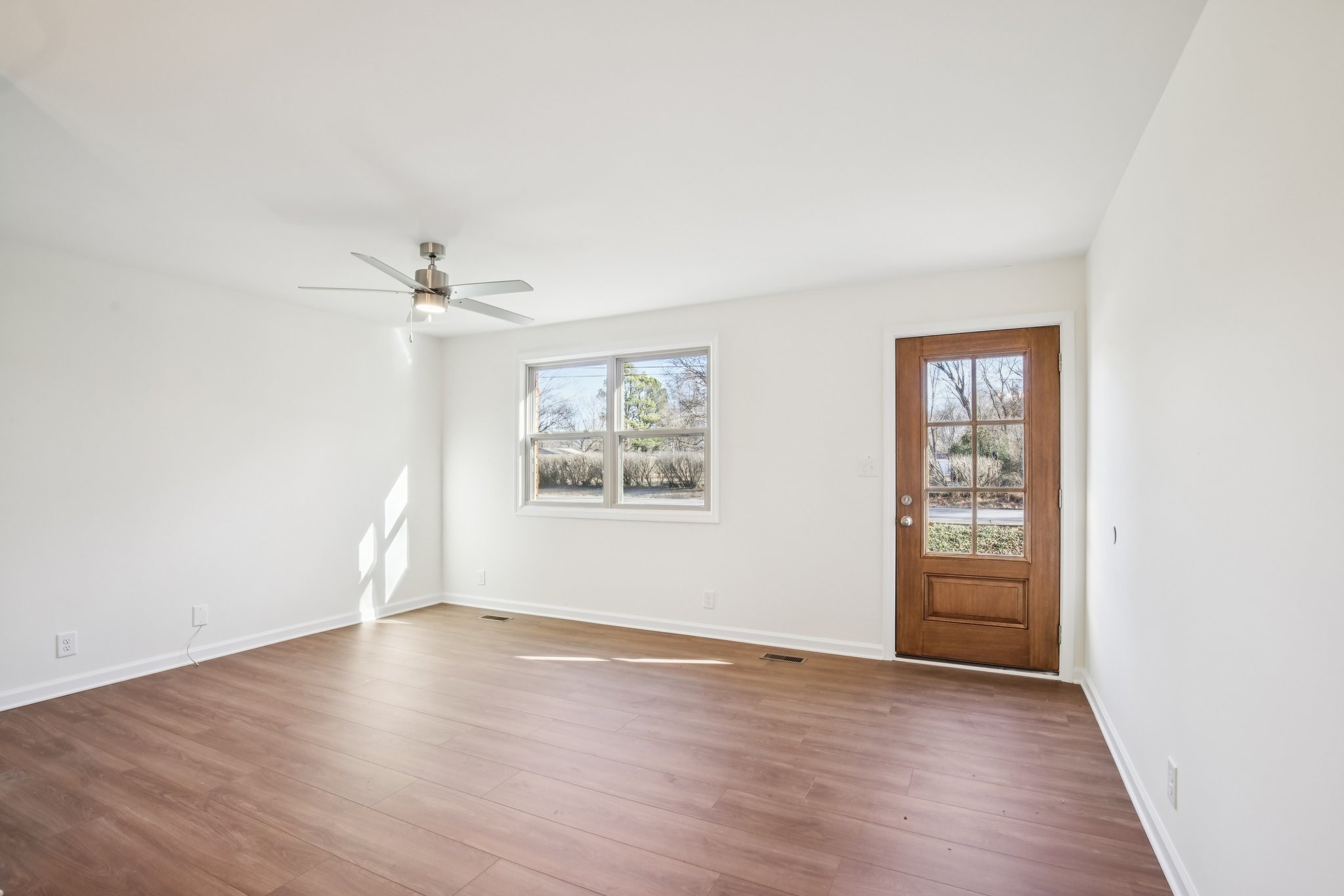 1227 Main Street Pleasant View, TN 37146 - Photo 6 of 22