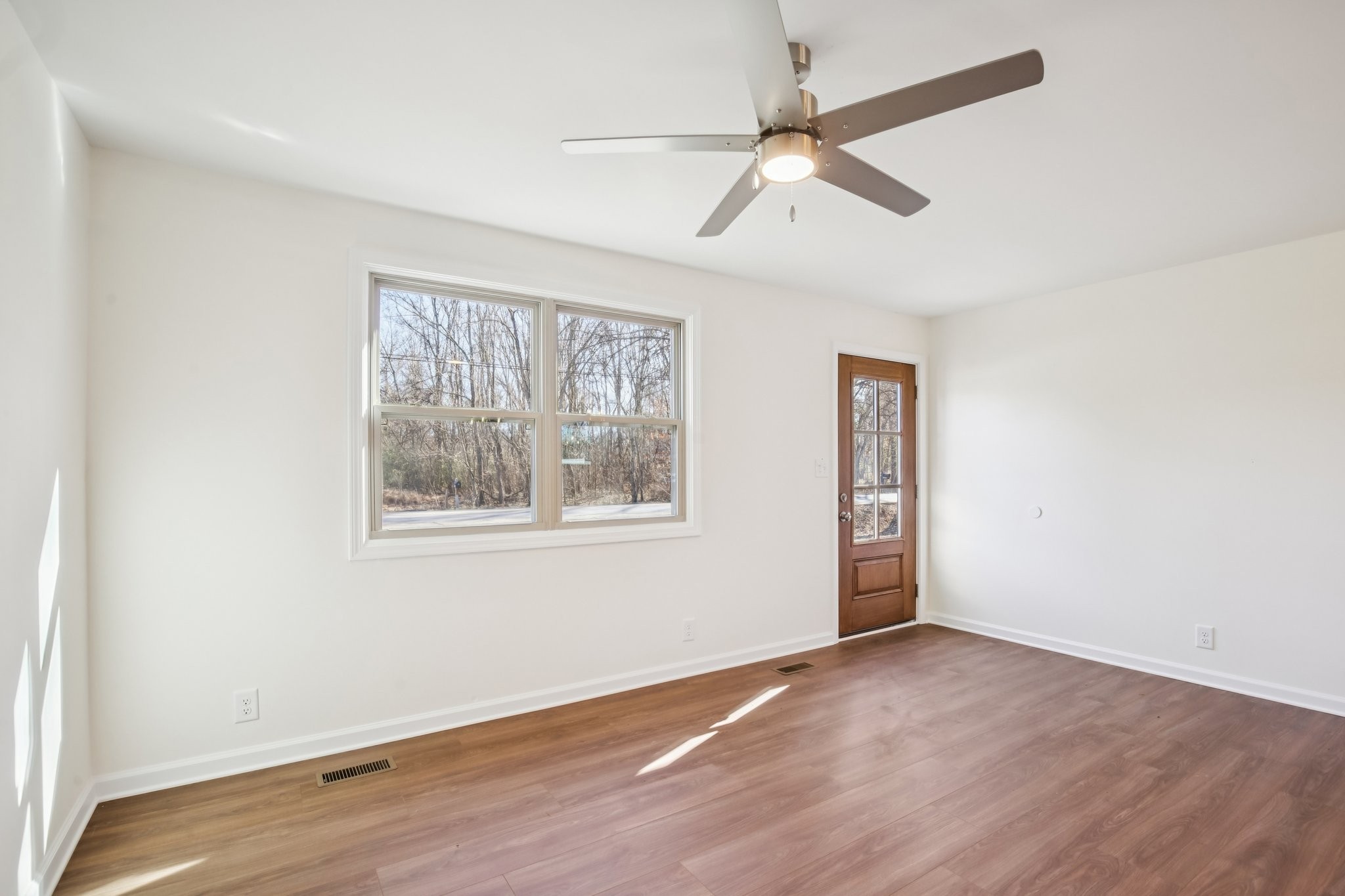 1227 Main Street Pleasant View, TN 37146 - Photo 8 of 22