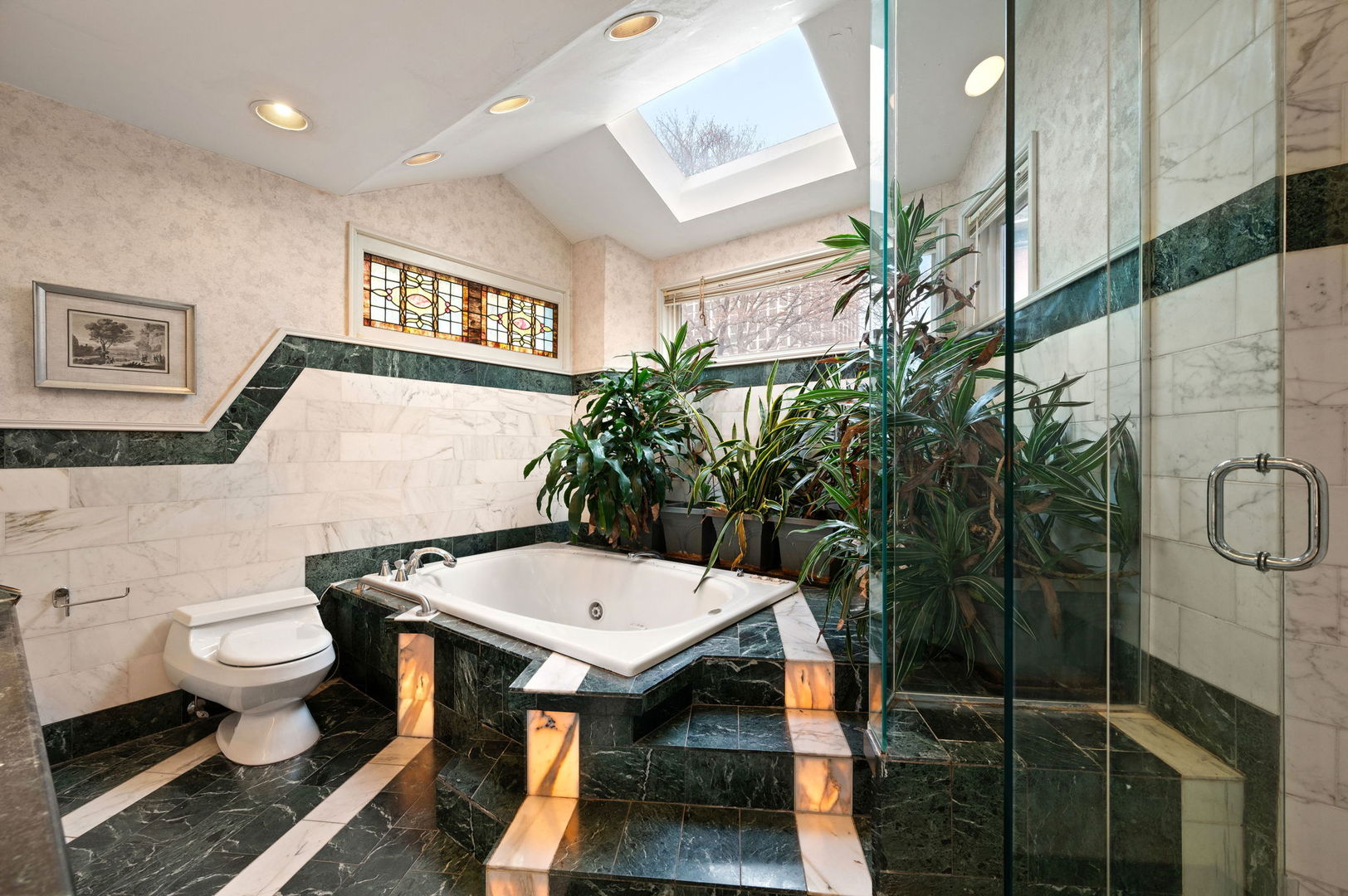 832 West Junior Terrace Chicago, IL 60613 - Photo 34 of 50