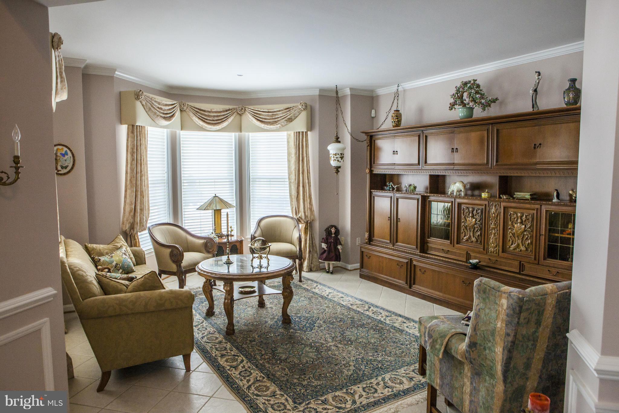 2565 Bear Den Road Frederick, MD 21701 - Photo 3 of 30 Living Room