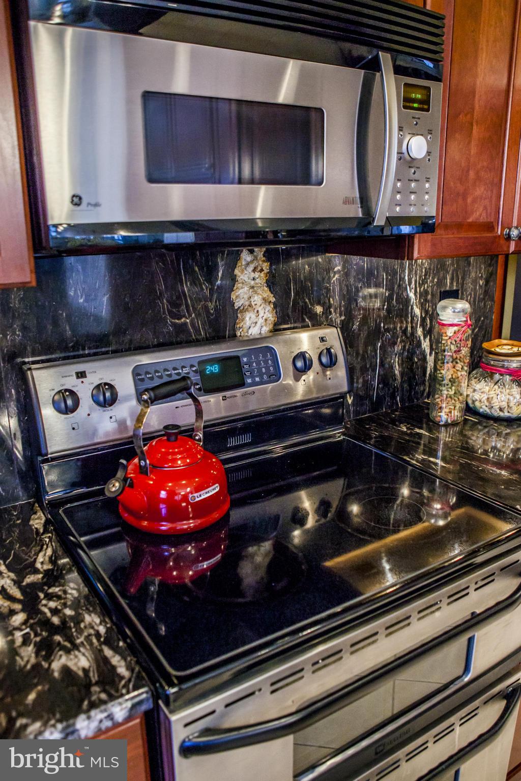 2565 Bear Den Road Frederick, MD 21701 - Photo 6 of 30 Kitchen