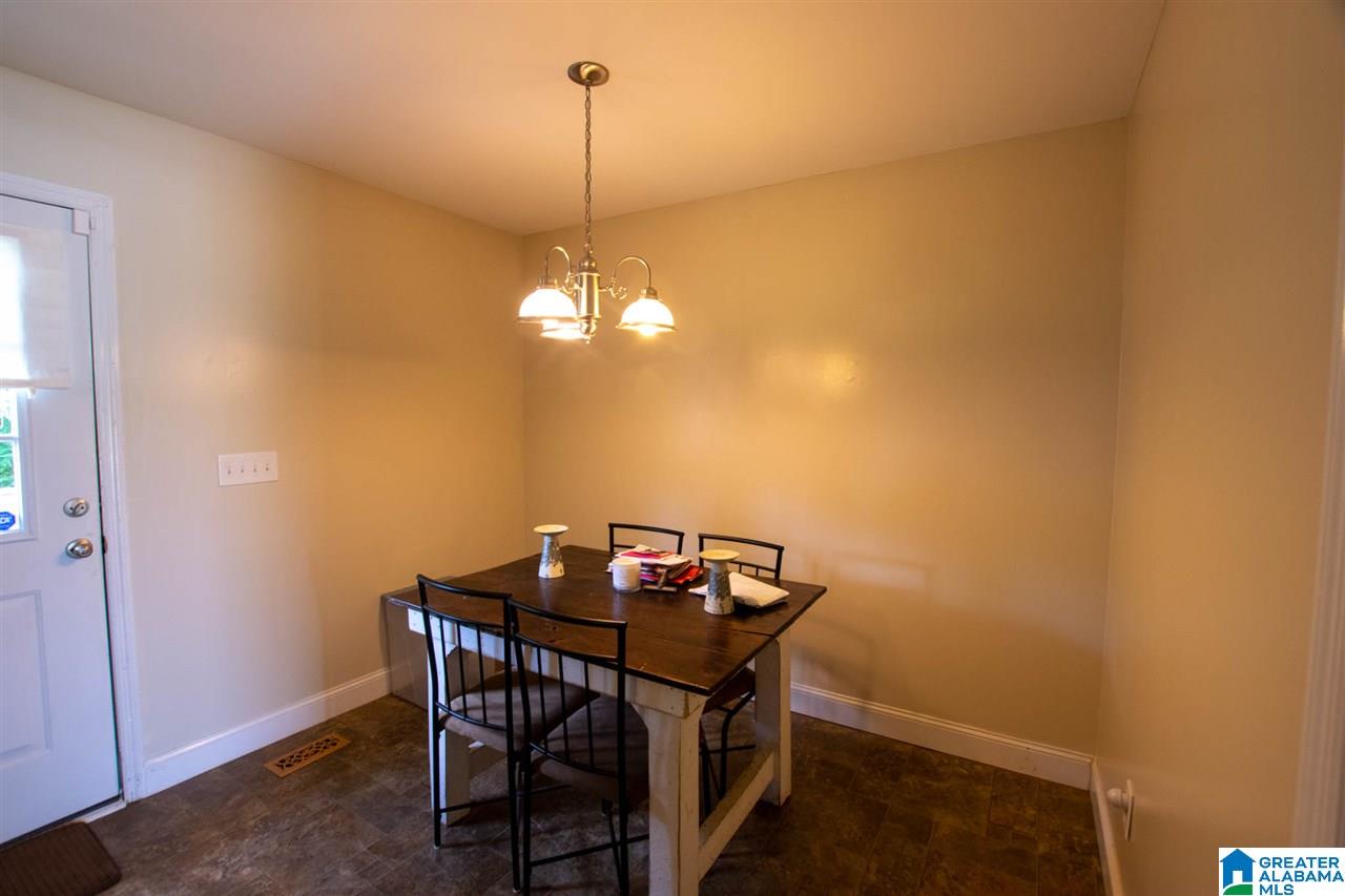 654 Deans Ferry Road Hayden, AL 35079 - Photo 8 of 28