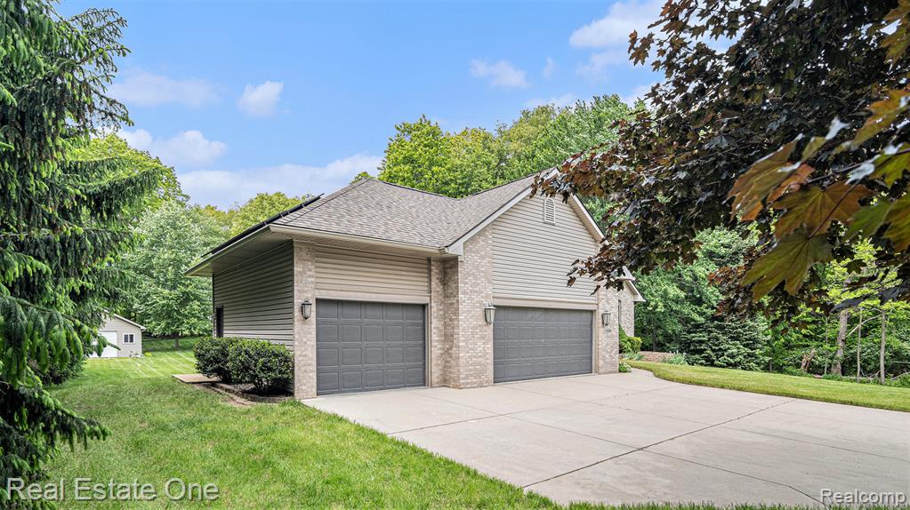 5305 Fern Drive Fenton, MI 48430 - Photo 28 of 31