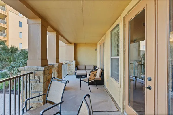 $3,500 | 101 West Bank, Unit 14, Horseshoe Bay, TX 78657