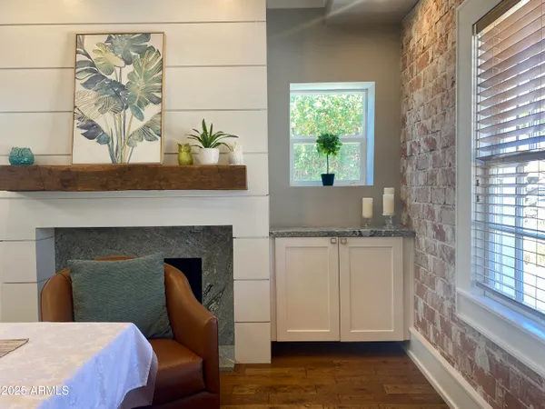 $1,570,000 | 71 West Cypress Street, Phoenix, AZ 85004