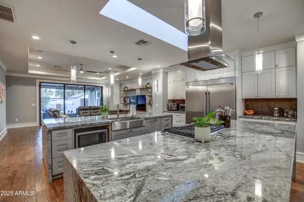 $1,570,000 | 71 West Cypress Street, Phoenix, AZ 85004