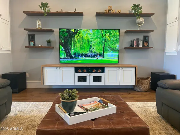 $1,570,000 | 71 West Cypress Street, Phoenix, AZ 85004