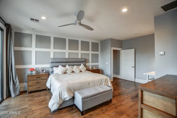 $1,570,000 | 71 West Cypress Street, Phoenix, AZ 85004