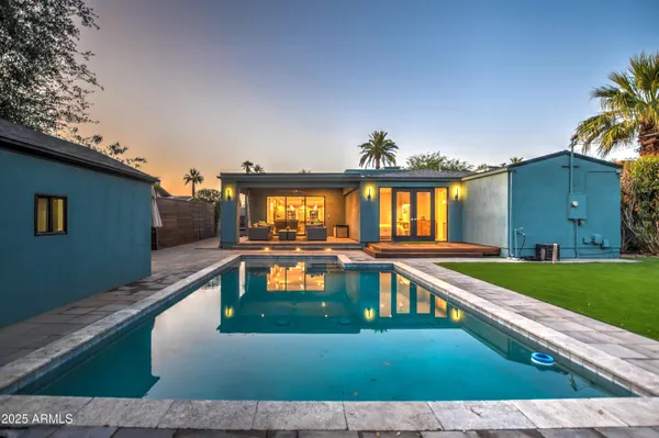 $1,570,000 | 71 West Cypress Street, Phoenix, AZ 85004
