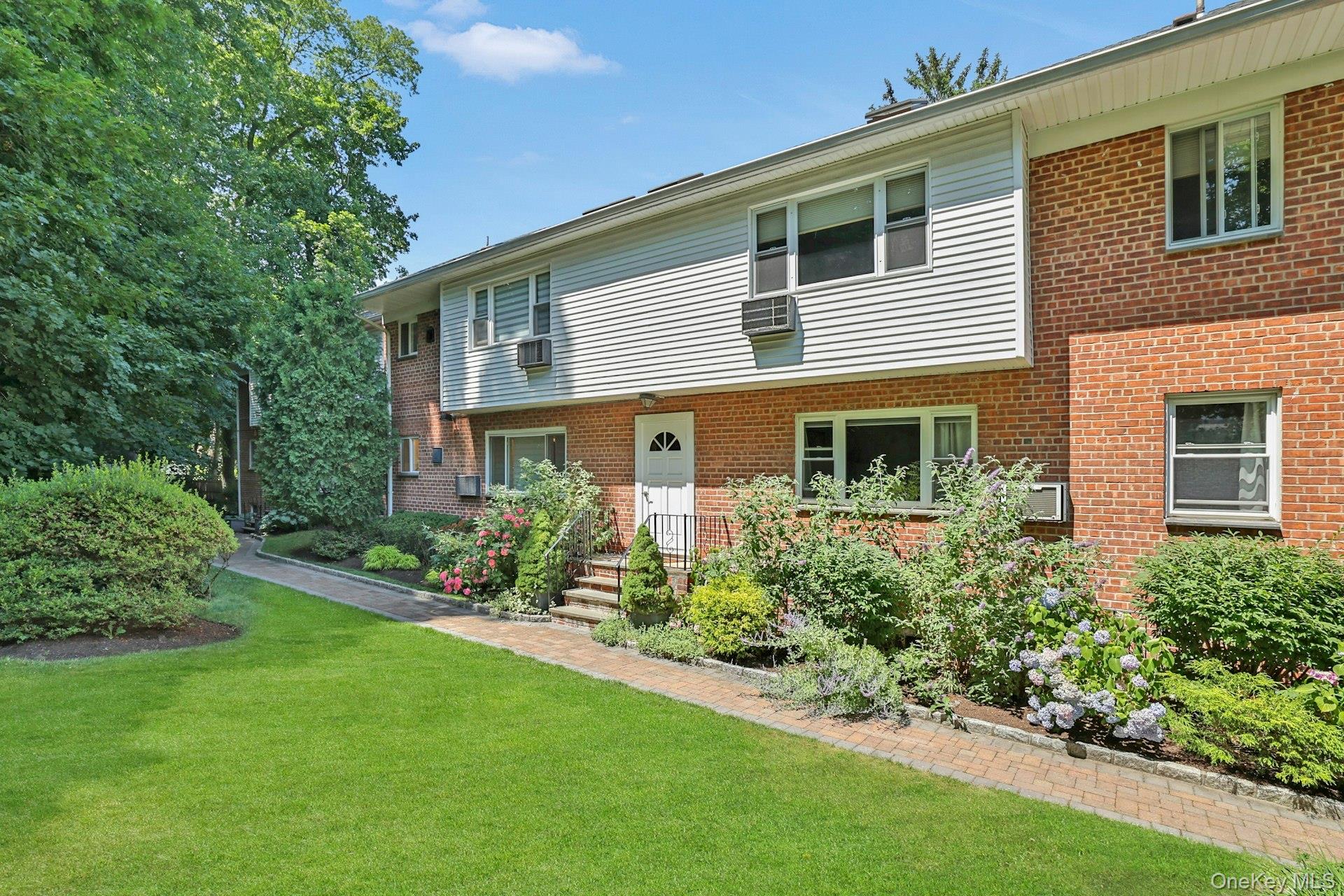 20 Chestnut Street, Unit 3 Rye, NY 10580 - Photo 2 of 26