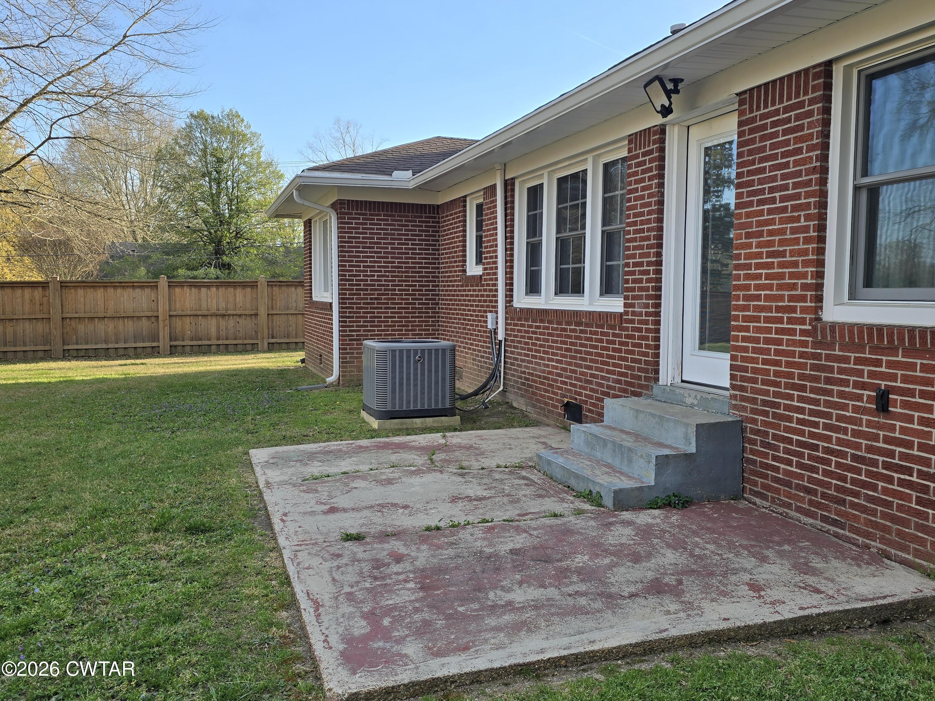 232 Russell Road Jackson, TN 38301 - Photo 11 of 30 a view of outdoor space and yard