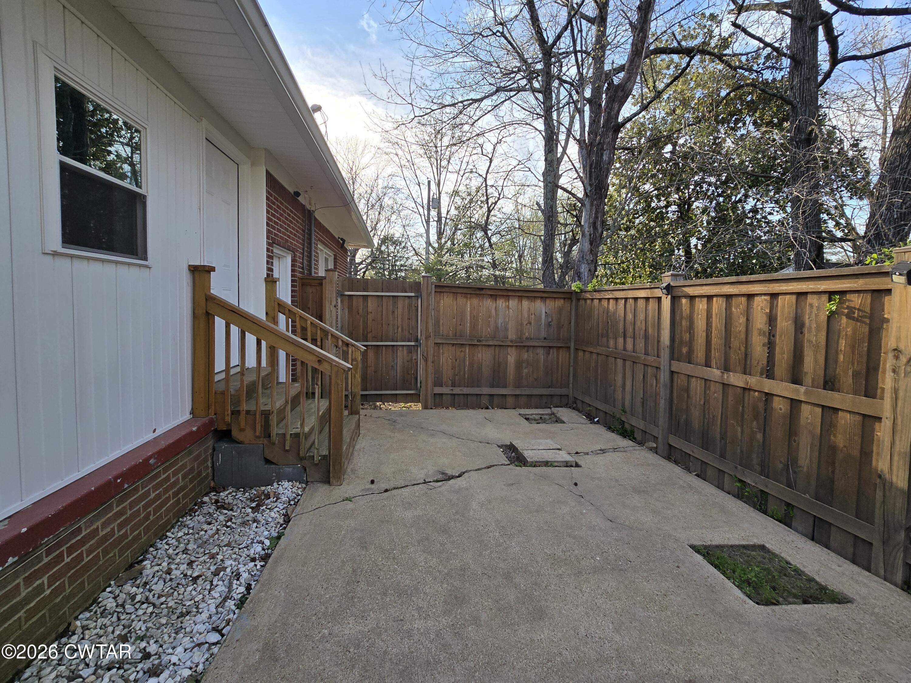 232 Russell Road Jackson, TN 38301 - Photo 10 of 30 a view of entryway with wooden floor