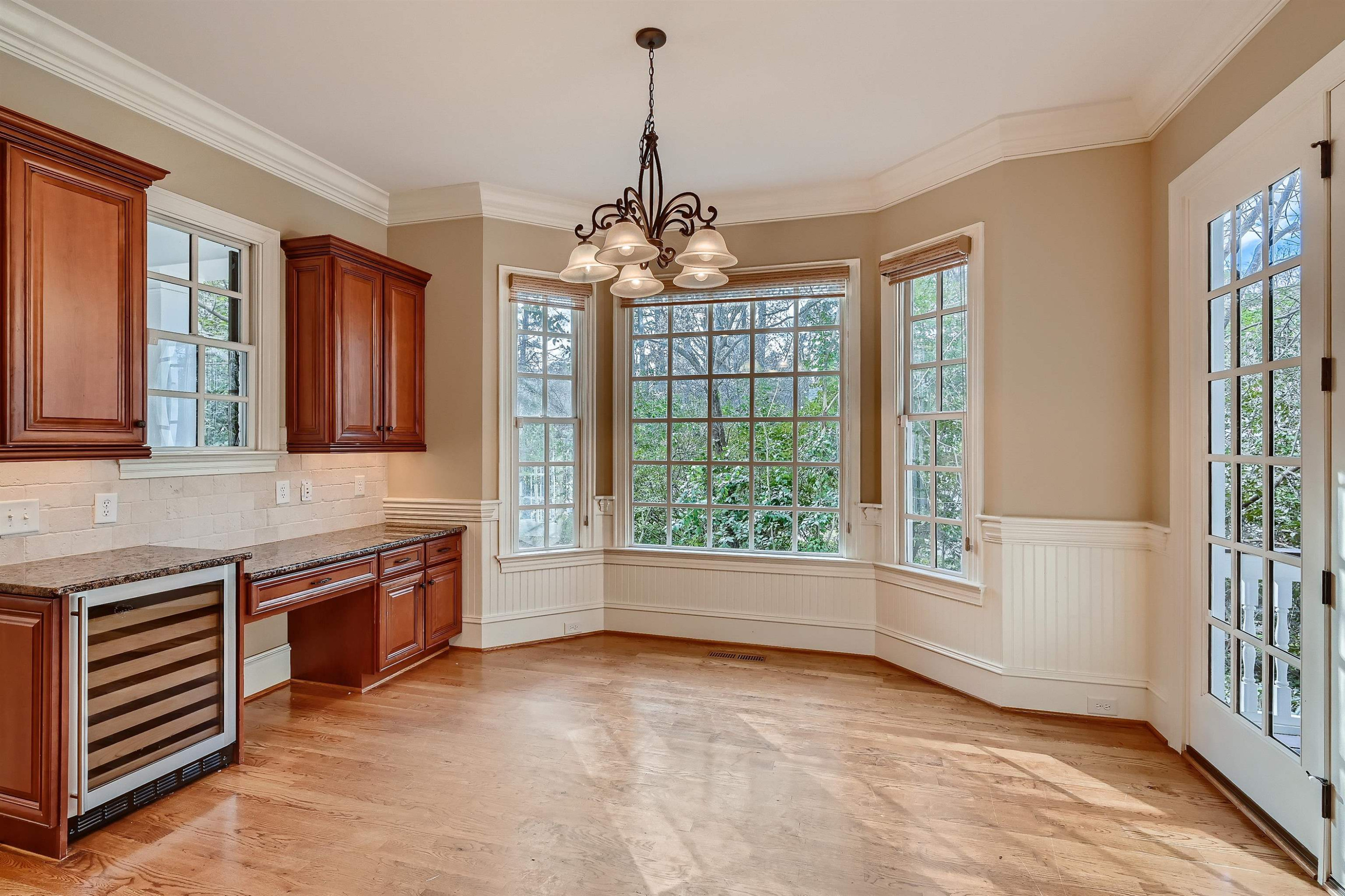 2714 Rosedale Avenue Raleigh, NC 27607 - Photo 11 of 28 Breakfast Area- Main Floor
