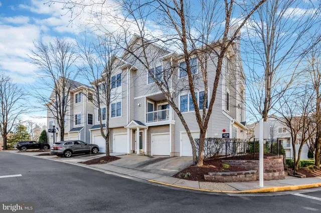 $430,000 | 12851 Fair Briar Lane, Fairfax, VA 22033