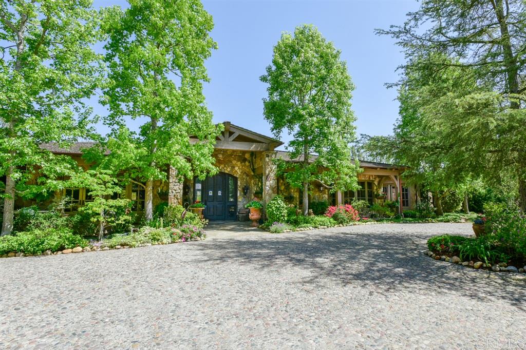 17233 Via Recanto Rancho Santa Fe, CA 92067 - Photo 3 of 25