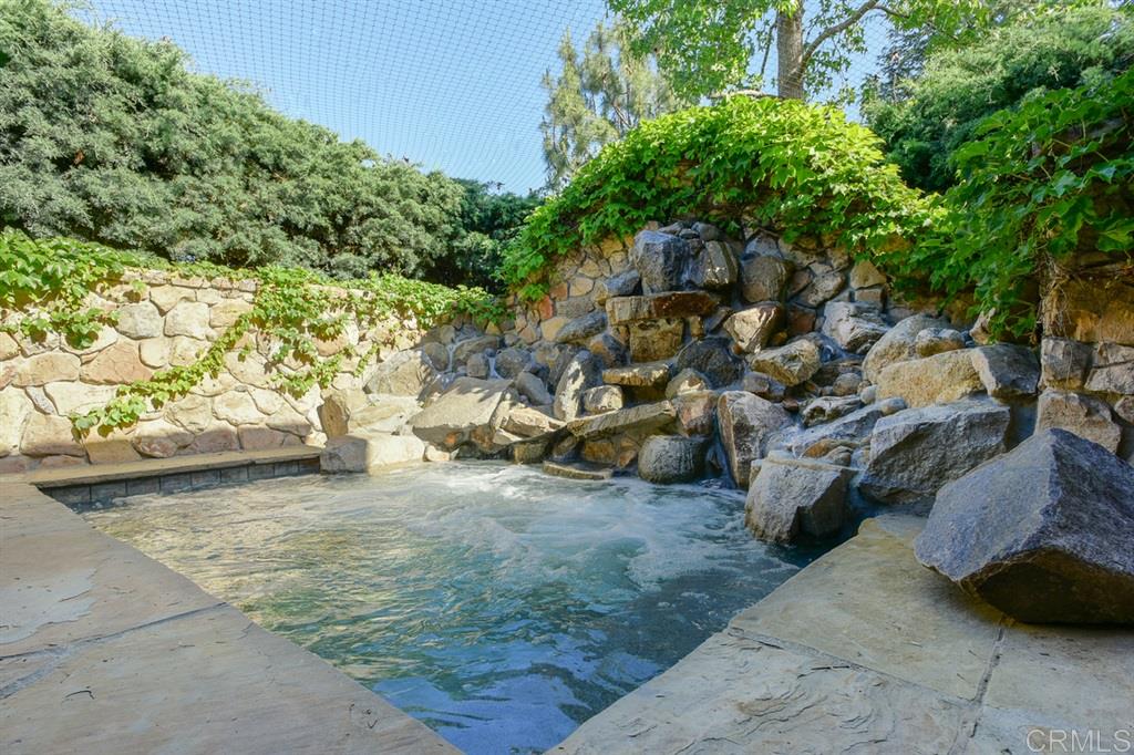 17233 Via Recanto Rancho Santa Fe, CA 92067 - Photo 22 of 25