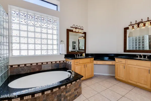 $3,250 | 5235 East Herrera Drive, Phoenix, AZ 85054