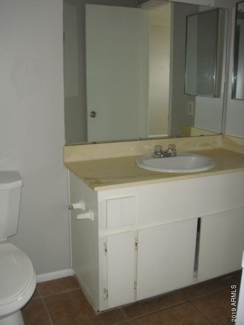 3315 West Loma Lane, Unit 3 Phoenix, AZ 85051 - Photo 6 of 15 DSC02660