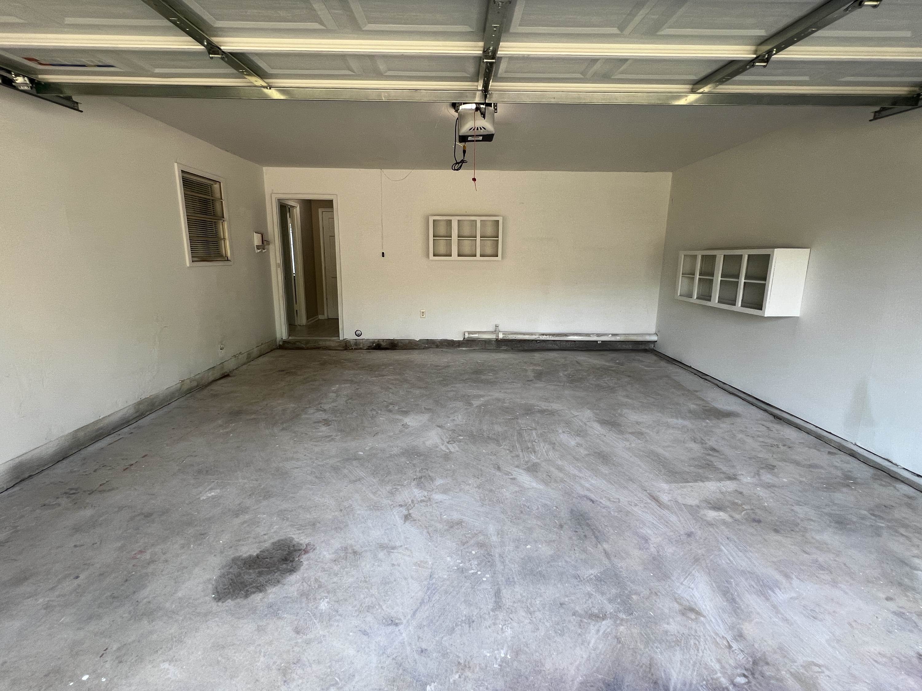 5159 Longmeadow Cove Memphis, TN 38134 - Photo 17 of 23 a view of a garage