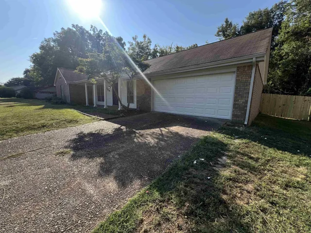 $1,735 | 5159 Longmeadow Cove, Memphis, TN 38134