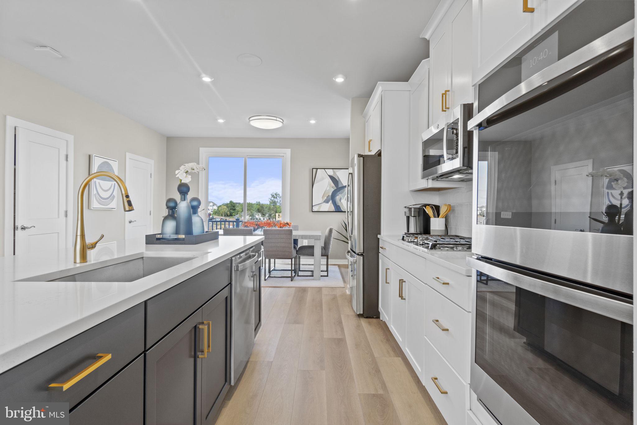 24156 Thurso Square Sterling, VA 20166 - Photo 11 of 52