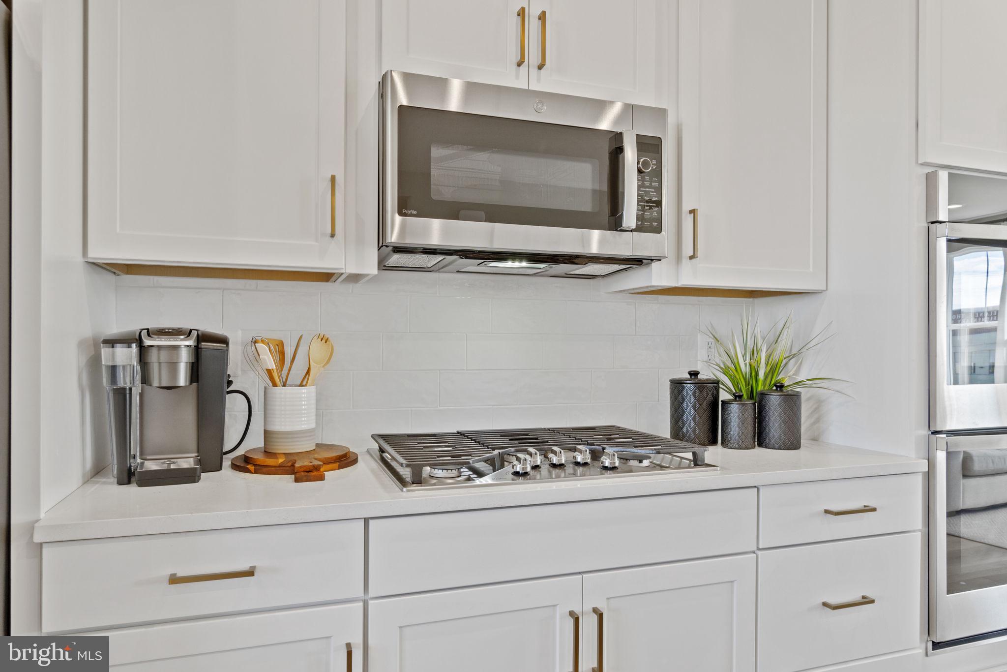 24156 Thurso Square Sterling, VA 20166 - Photo 13 of 52