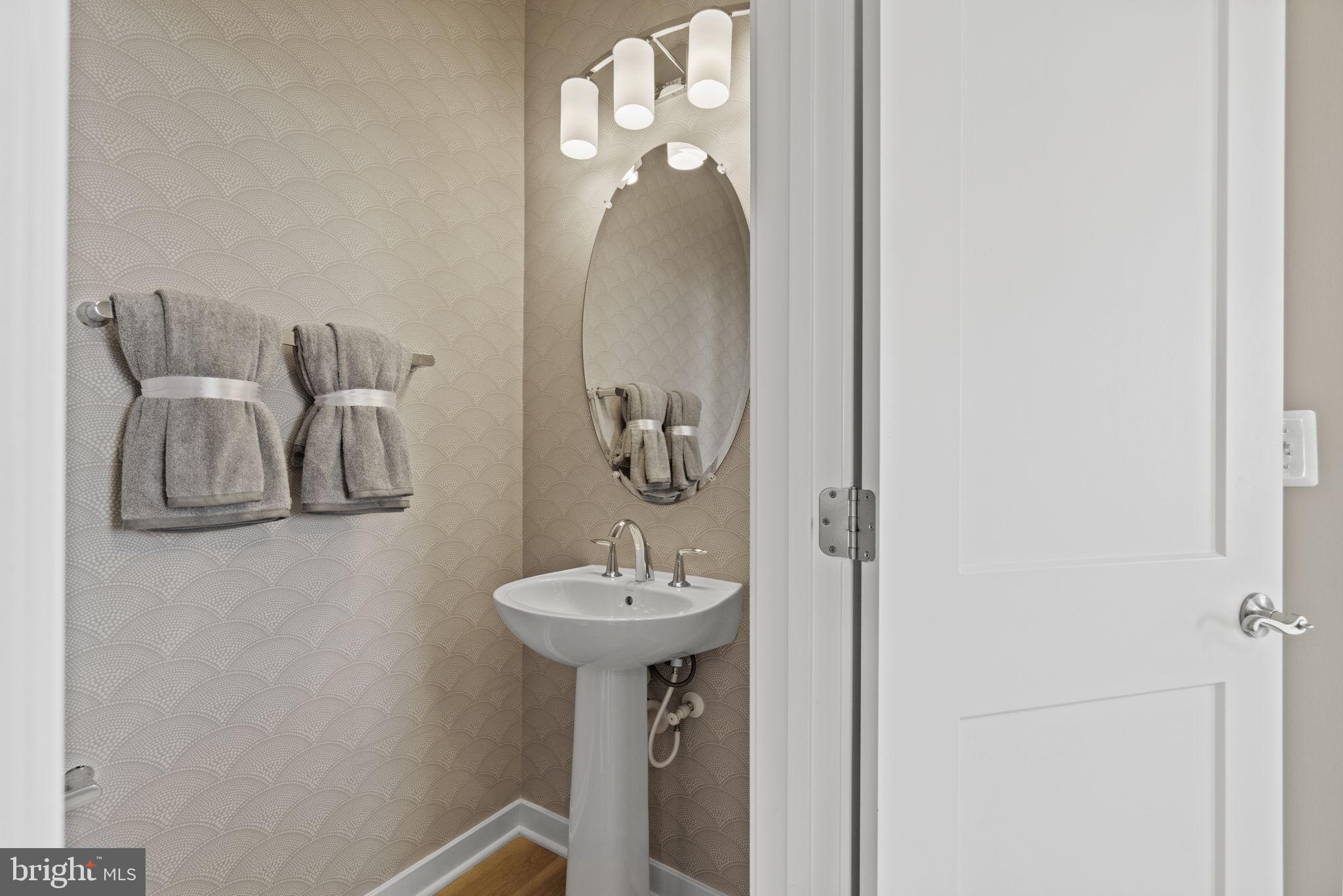 24156 Thurso Square Sterling, VA 20166 - Photo 17 of 52