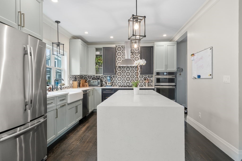 30 Ricker Road, Unit 1 Newton, MA 02458 - Photo 8 of 33 Gallery Image 8