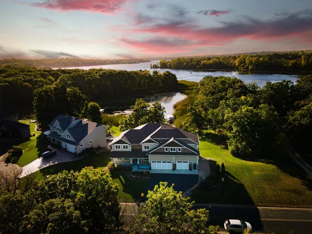 $2,000,000 | 18928 Katrine Court, Lakeville, MN 55044