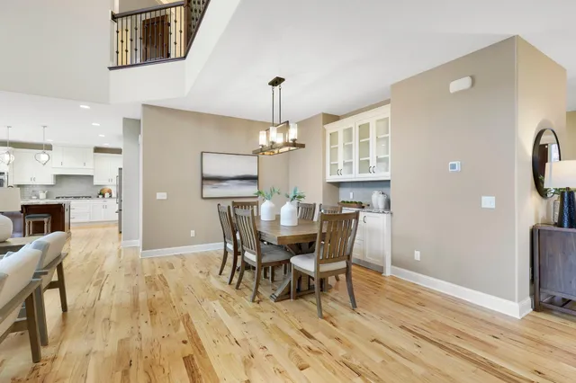 $2,000,000 | 18928 Katrine Court, Lakeville, MN 55044