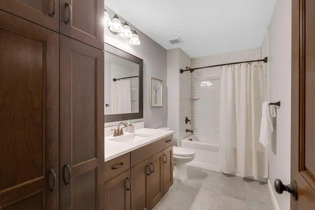 $2,000,000 | 18928 Katrine Court, Lakeville, MN 55044