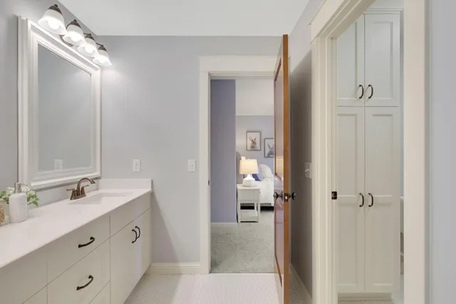 $2,000,000 | 18928 Katrine Court, Lakeville, MN 55044