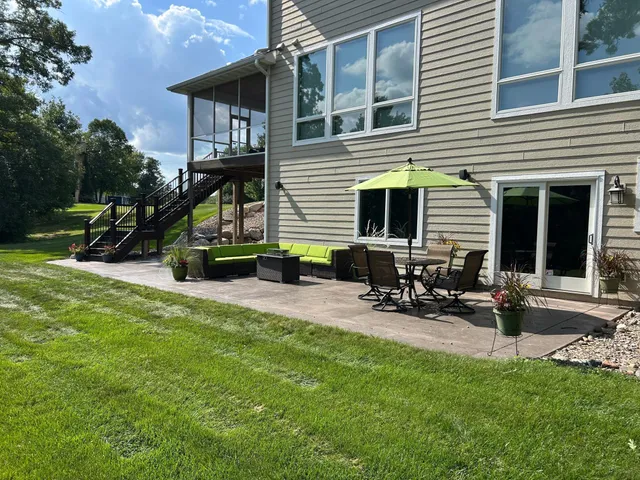 $2,000,000 | 18928 Katrine Court, Lakeville, MN 55044