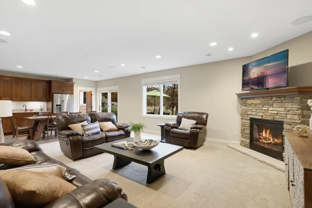 $2,000,000 | 18928 Katrine Court, Lakeville, MN 55044