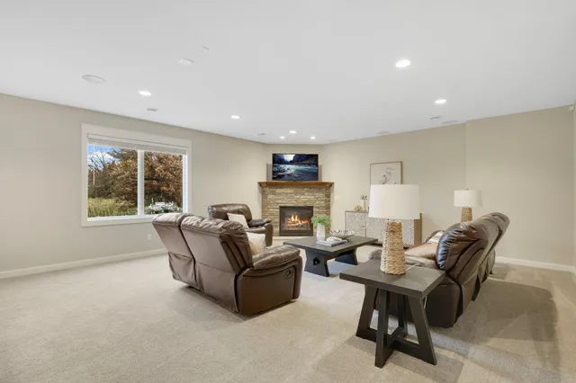 $2,000,000 | 18928 Katrine Court, Lakeville, MN 55044