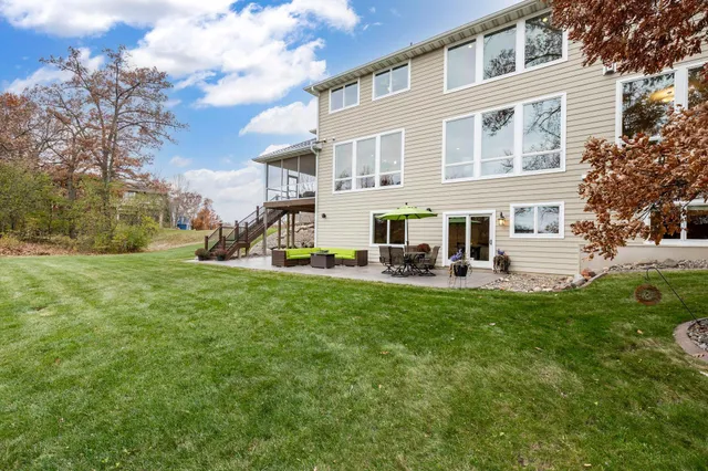 $2,000,000 | 18928 Katrine Court, Lakeville, MN 55044