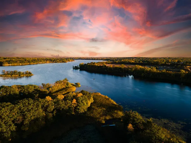 $2,000,000 | 18928 Katrine Court, Lakeville, MN 55044