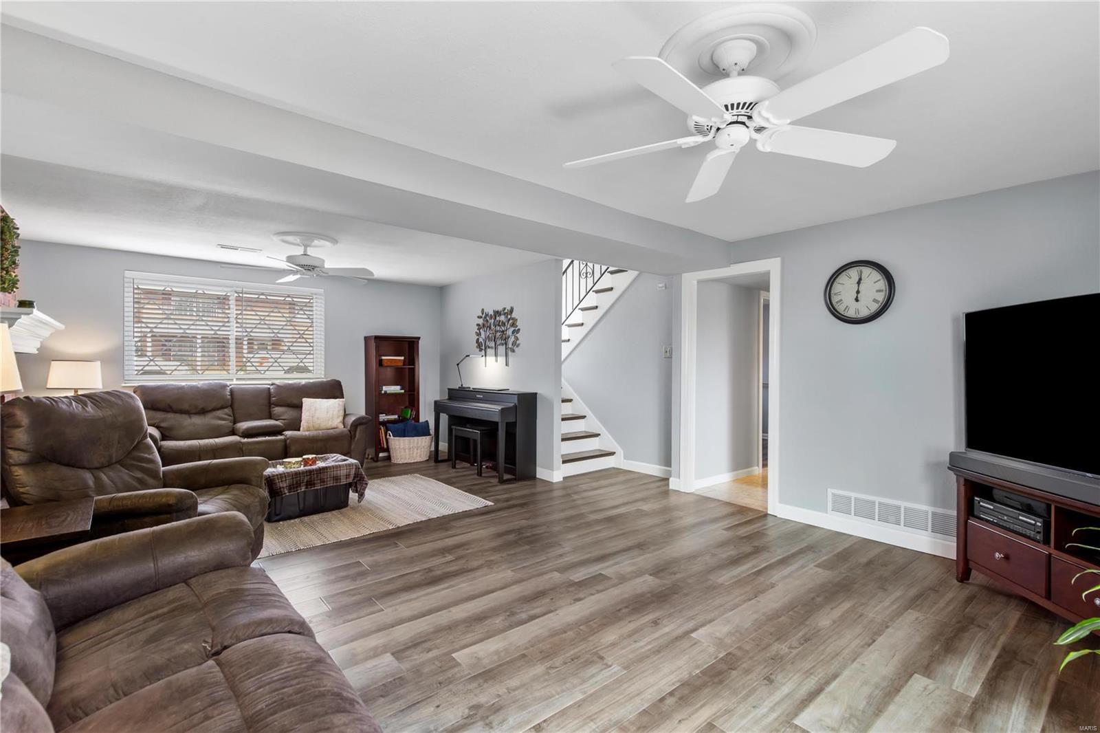 916 Queensbridge Road Manchester, MO 63021 - Photo 23 of 33