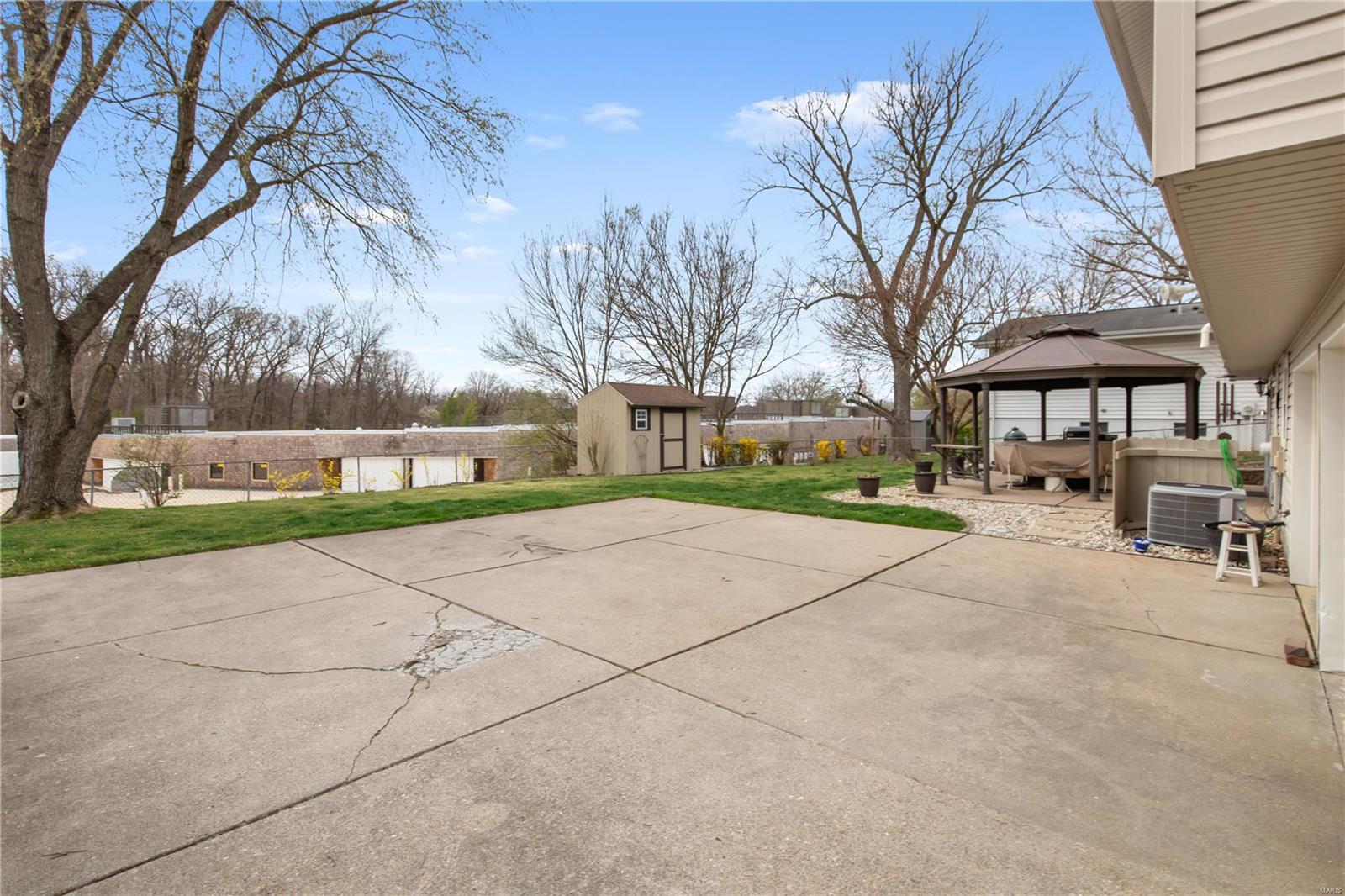 916 Queensbridge Road Manchester, MO 63021 - Photo 27 of 33