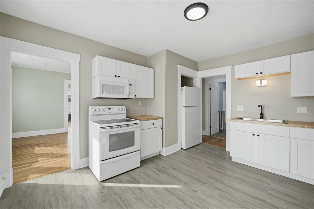 15-17 Sycamore Street Springfield, MA 01109 - Photo 20 of 38