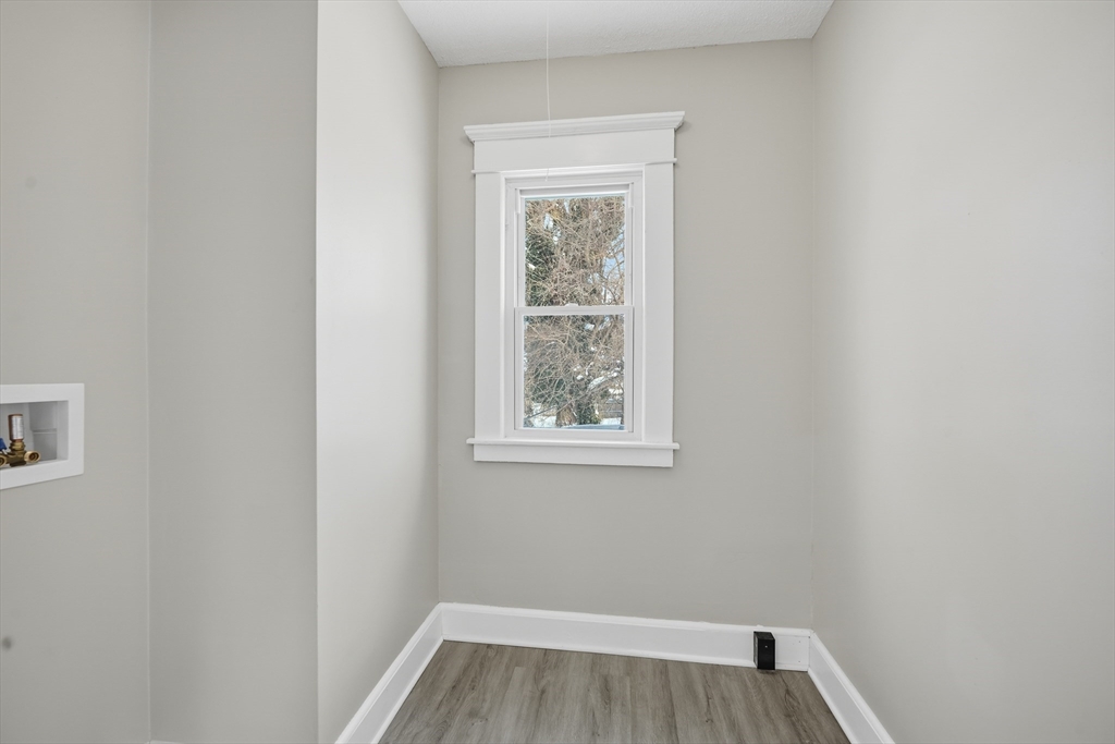 15-17 Sycamore Street Springfield, MA 01109 - Photo 22 of 38