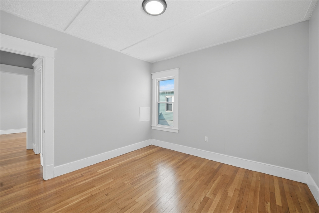 15-17 Sycamore Street Springfield, MA 01109 - Photo 31 of 38