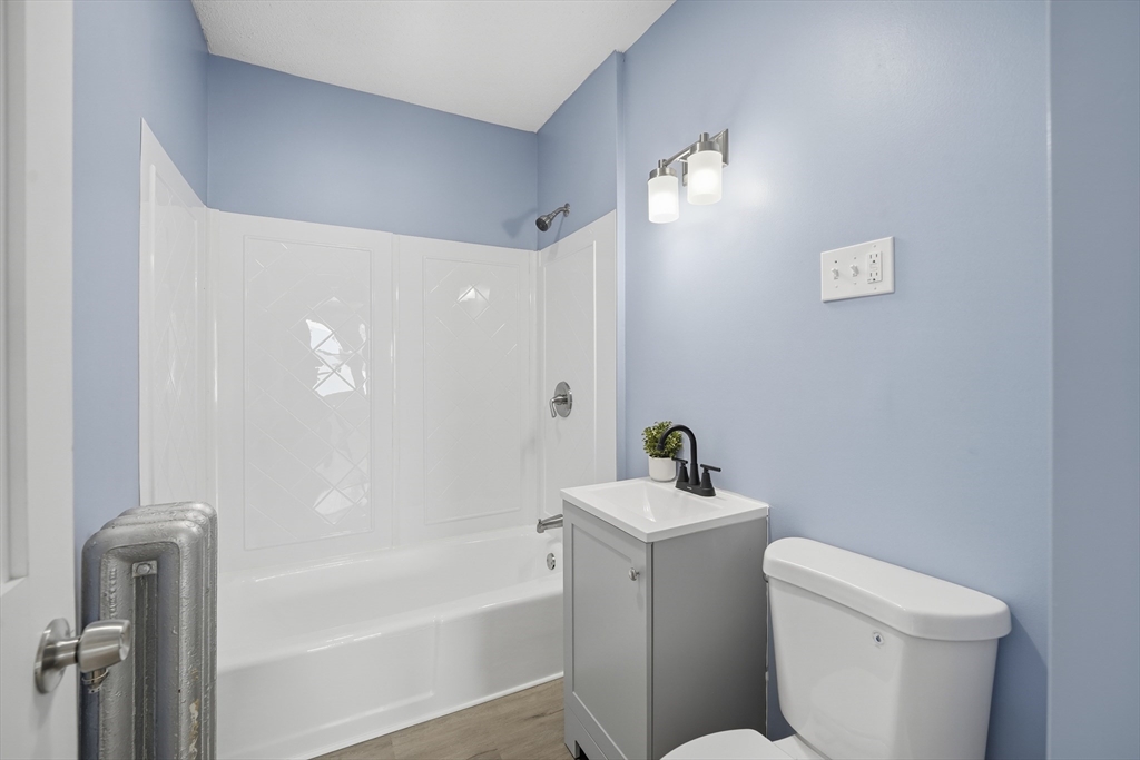 15-17 Sycamore Street Springfield, MA 01109 - Photo 33 of 38