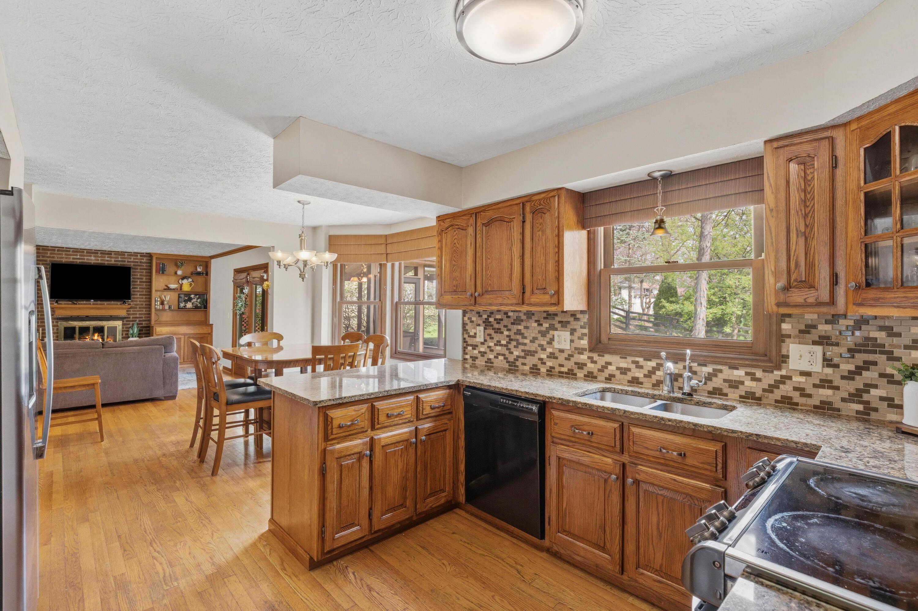 250 Devon Road Delaware, OH 43015 - Photo 14 of 65 AF1A0385a